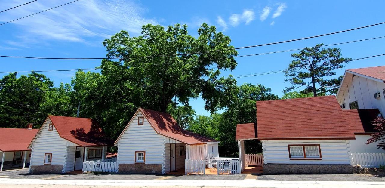 Log Cabin Inn Eureka Springs Buitenkant foto