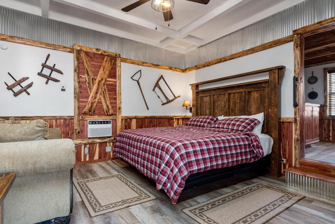 Log Cabin Inn Eureka Springs Buitenkant foto