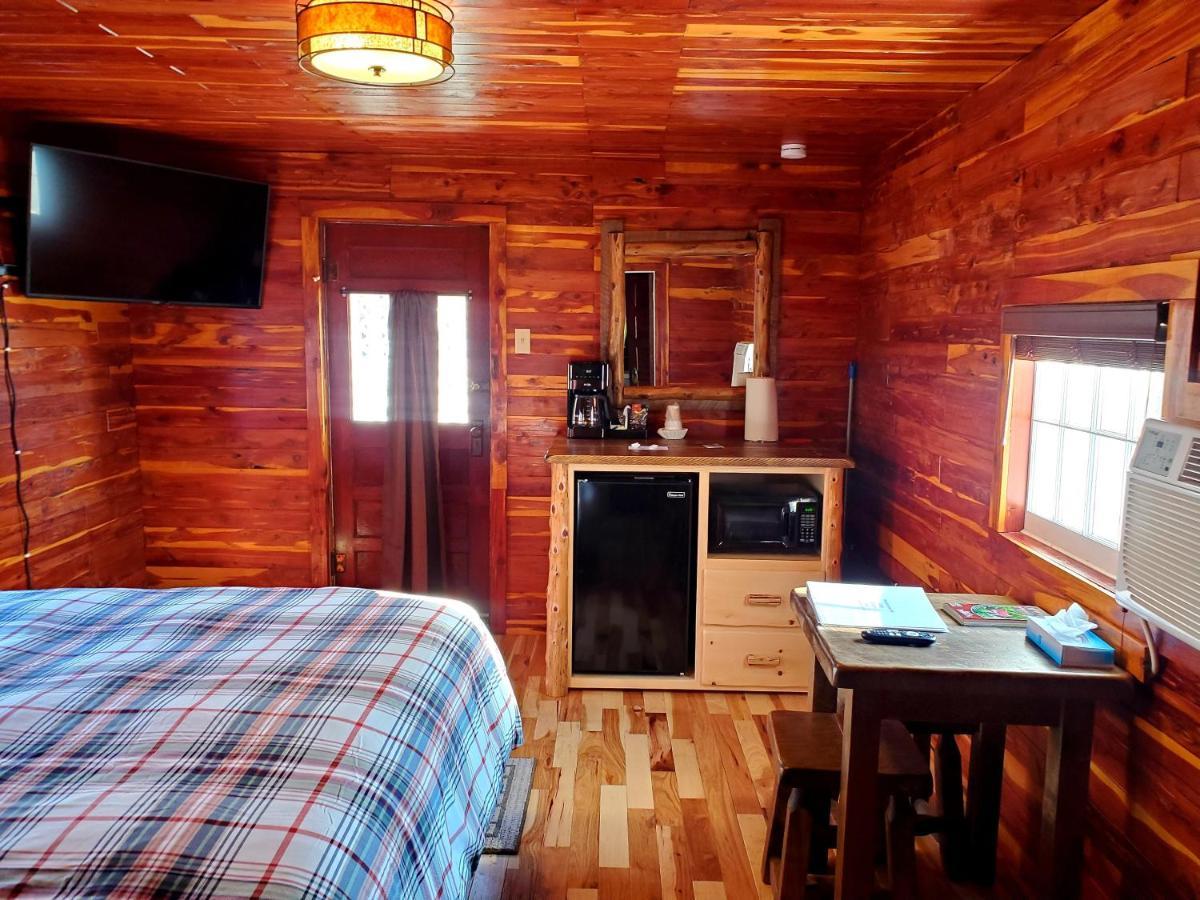 Log Cabin Inn Eureka Springs Buitenkant foto