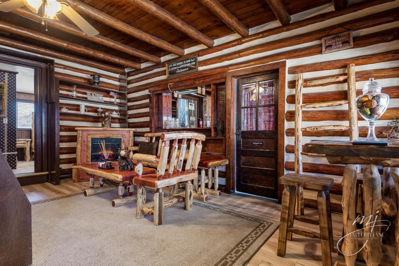Log Cabin Inn Eureka Springs Buitenkant foto
