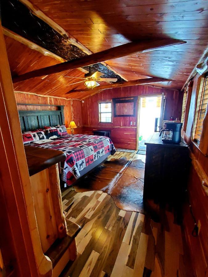 Log Cabin Inn Eureka Springs Buitenkant foto