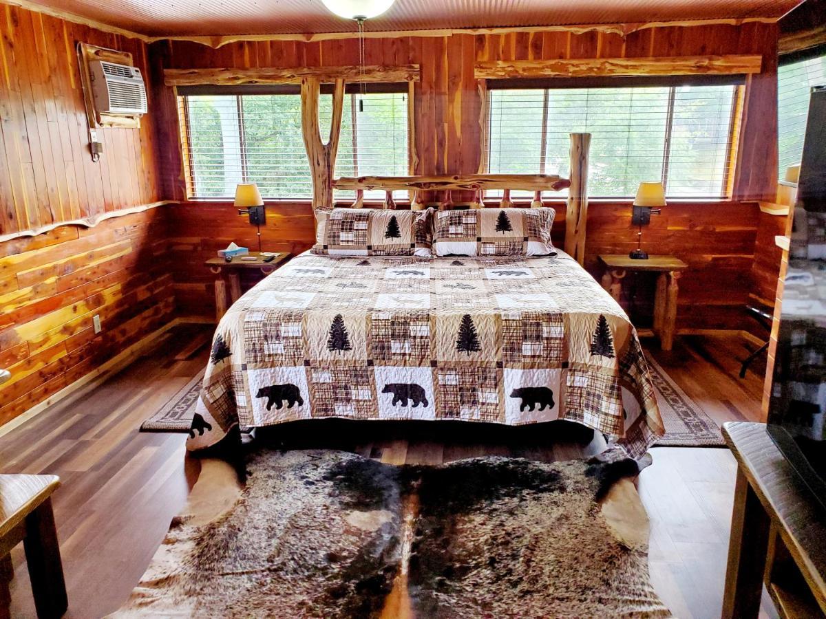 Log Cabin Inn Eureka Springs Buitenkant foto